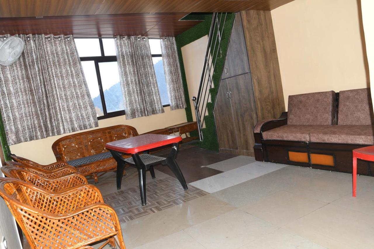 Hotel Mountain View And Rooftop Restaurant Pithorāgarh Exterior foto